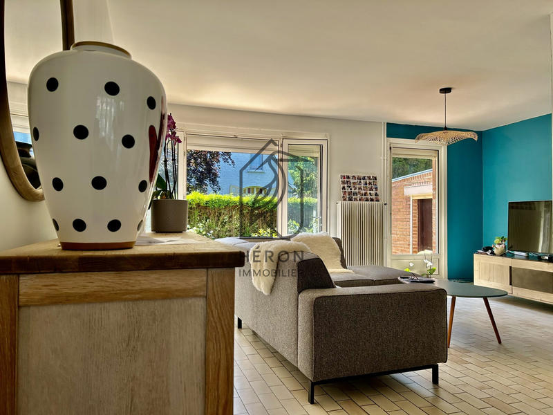 Maison - 93 m² - 4 pièces