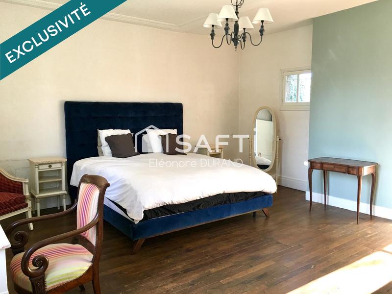 Maison - 215 m² - 8 pièces