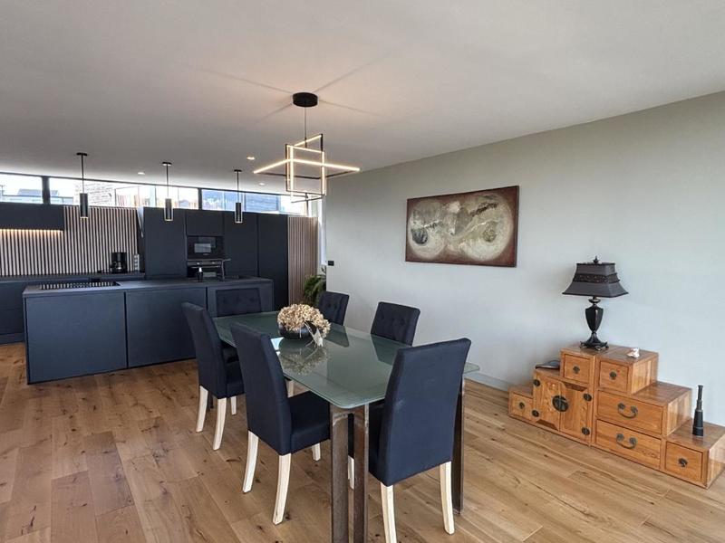 Maison d'architecte - 211 m² - 6 pièces