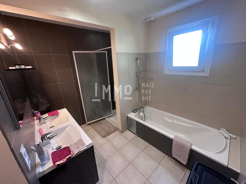 Maison - 114 m² - 6 pièces