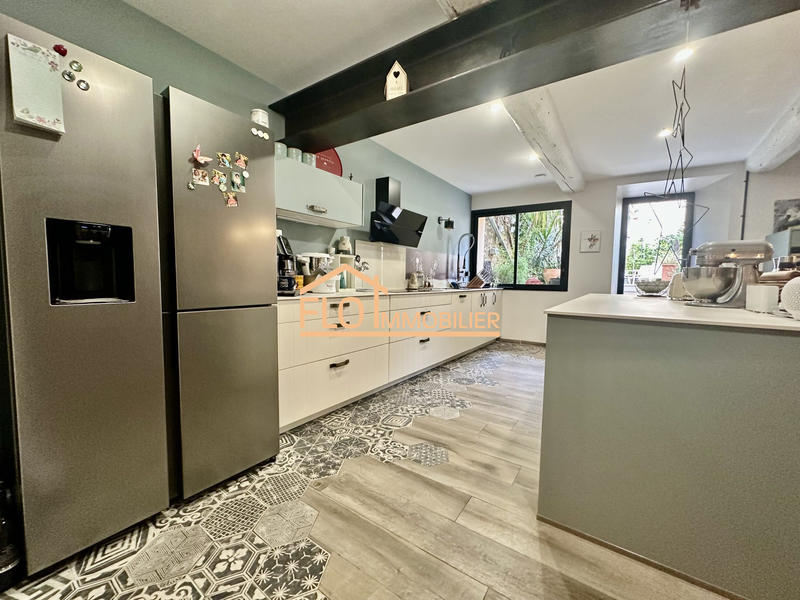 Maison - 500 m² - 5 pièces