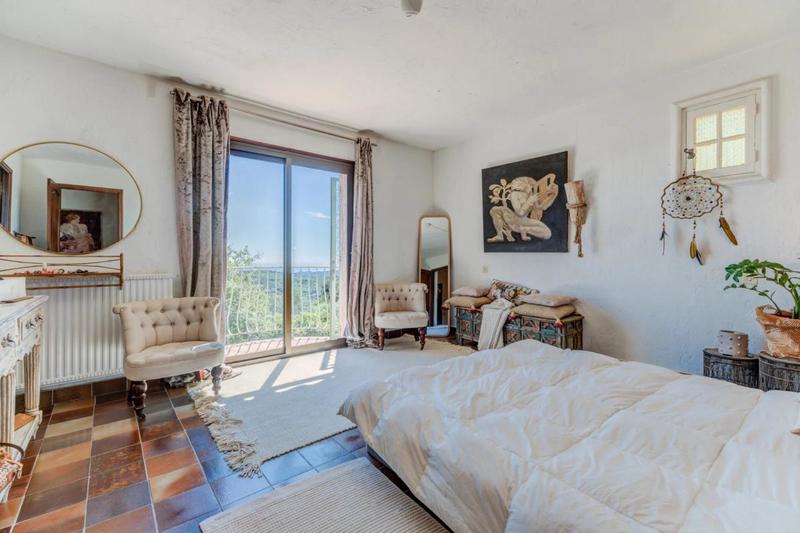 Villa - 309 m² - 7 pièces