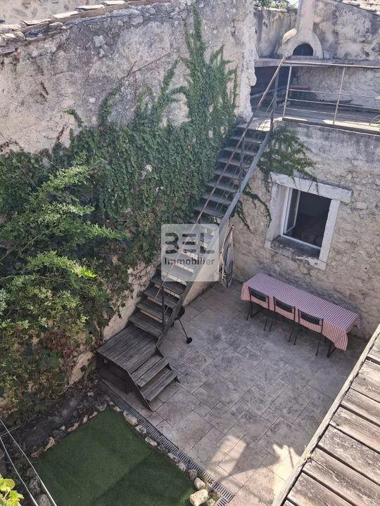 Appartement - 110 m² - 7 pièces