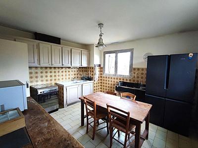 Maison - 227 m² - 6 pièces