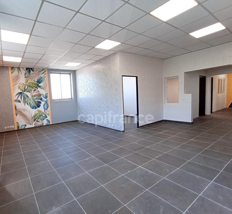 Local artisanal - 189 m² - 2 pièces