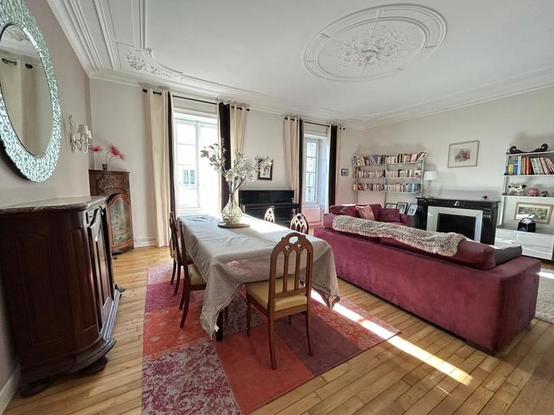 Appartement - 135 m² - 4 pièces