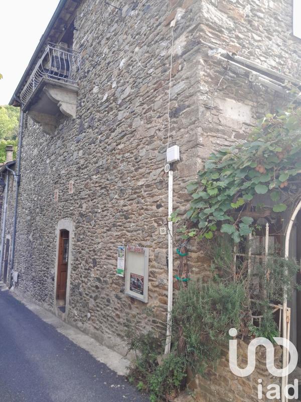 Maison - 208 m² - 7 pièces