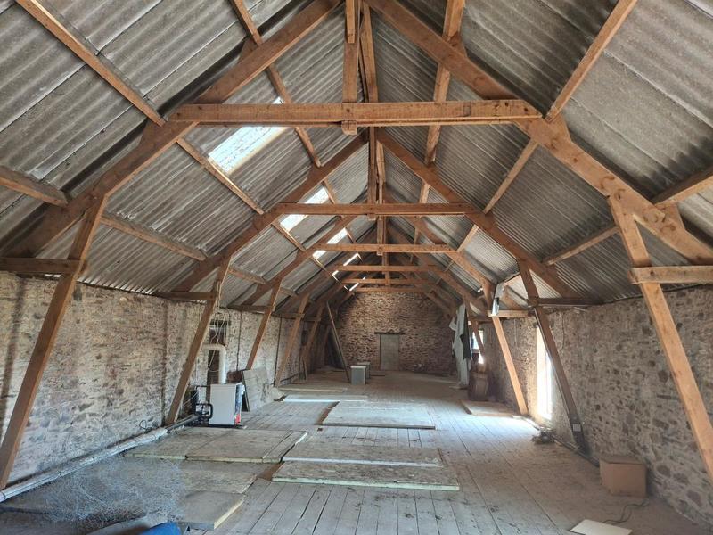 Maison - 270 m² - 1 pièce