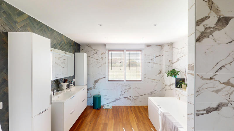 Maison - 165 m² - 7 pièces