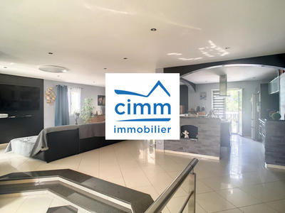 Maison - 194 m² - 6 pièces