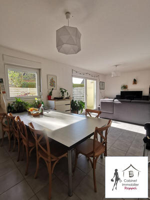 Appartement - 80 m² - 4 pièces