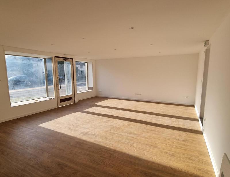 Local commercial - 42 m² - 1 pièce