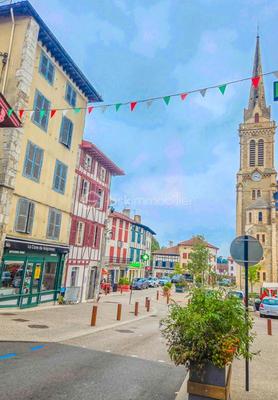 Immeuble - 340 m² - 15 pièces