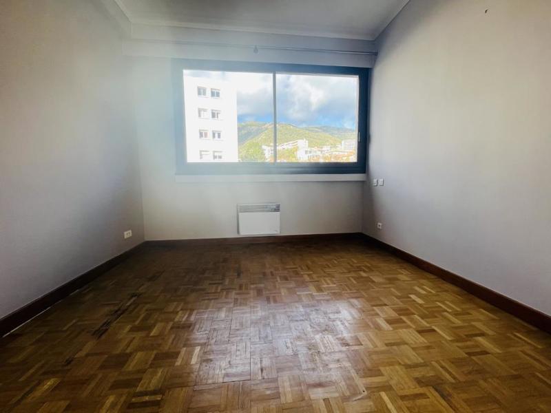 Appartement - 65 m² - 2 pièces