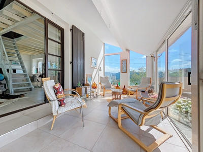 Maison - 264 m² - 7 pièces