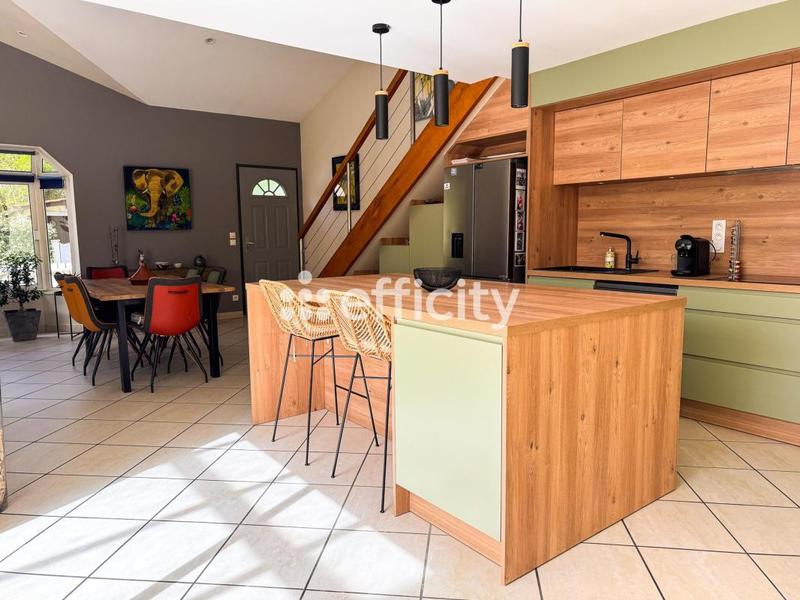 Maison - 120 m² - 4 pièces