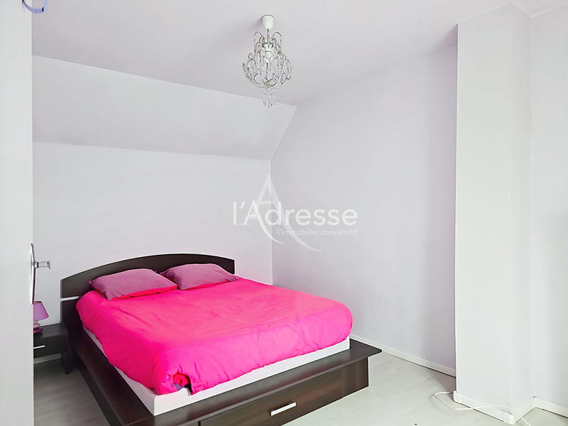 Maison - 108 m² - 7 pièces