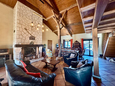 Maison - 167 m² - 5 pièces