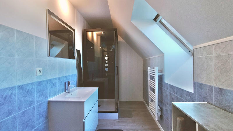 Maison - 105 m² - 6 pièces