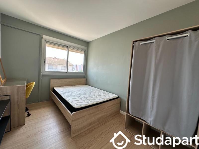 Chambre - 10 m² - 1 pièce