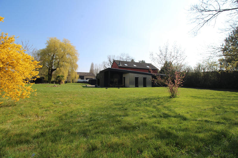 Maison - 230 m² - 6 pièces