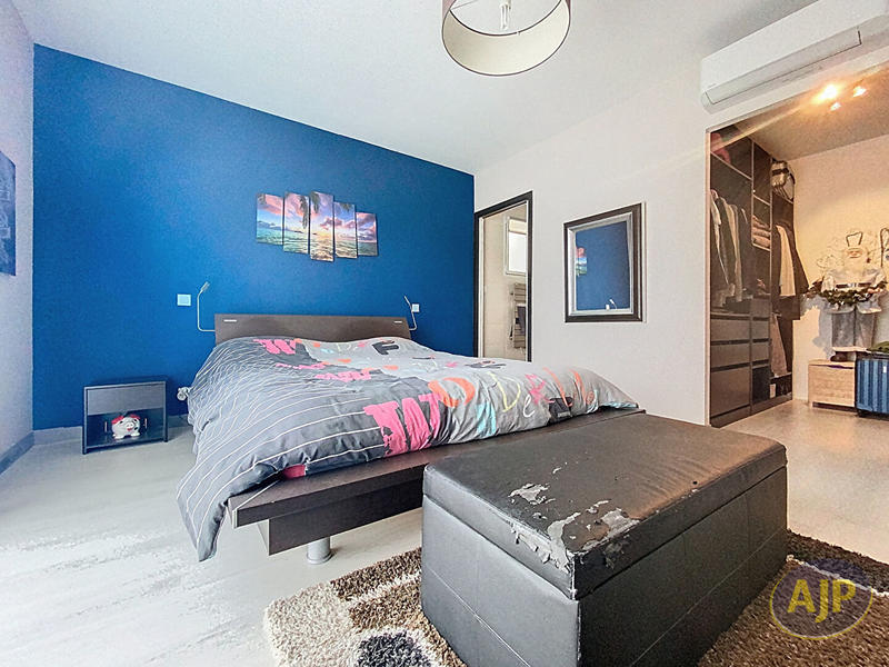 Maison - 172 m² - 6 pièces