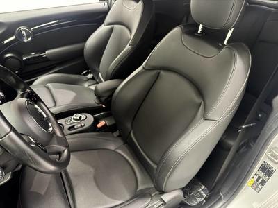 Mini Mini Hatch 3 Portes Cooper se 184 ch Edition Premium