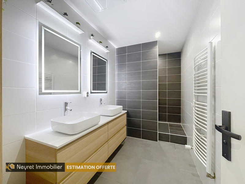 Appartement - 129 m² - 5 pièces