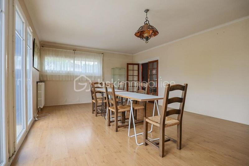 Maison - 97 m² - 3 pièces