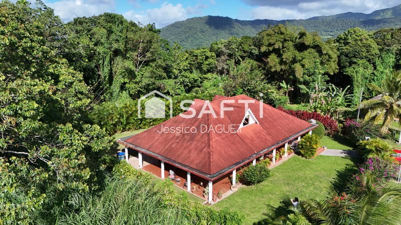 Maison - 160 m² - 5 pièces