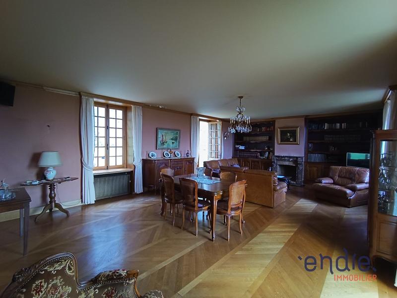 Propriété - 149 m² - 4 pièces