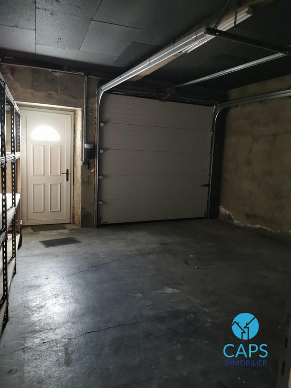 Maison - 216 m² - 8 pièces