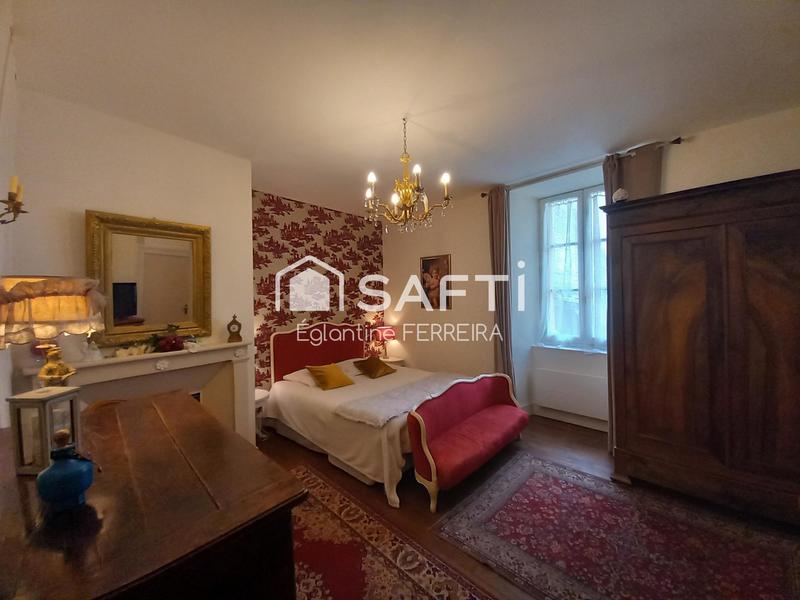 Hôtel particulier - 318 m² - 12 pièces