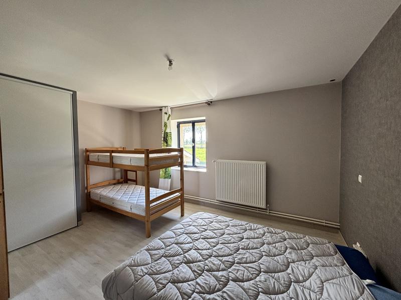 Maison traditionnelle - 260 m² - 9 pièces