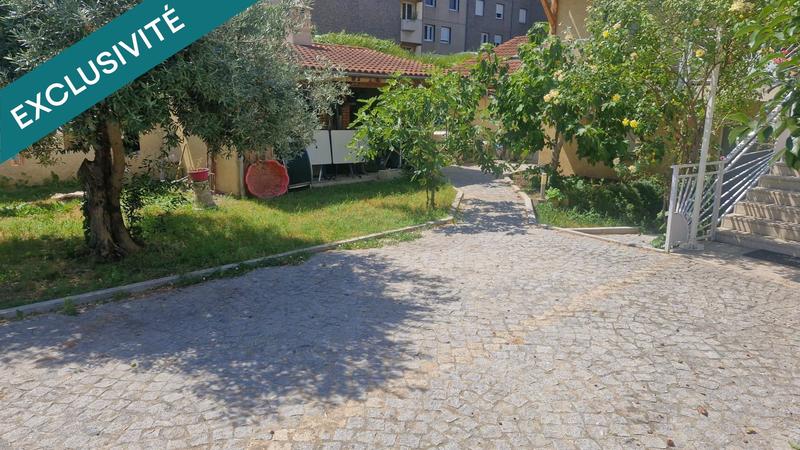 Maison de ville - 178 m² - 7 pièces