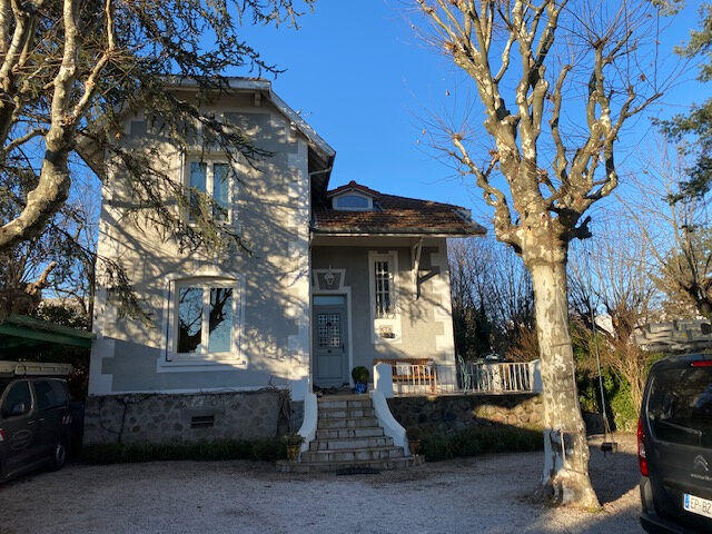 Maison - 147 m² - 5 pièces