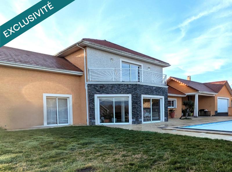 Maison - 200 m² - 6 pièces