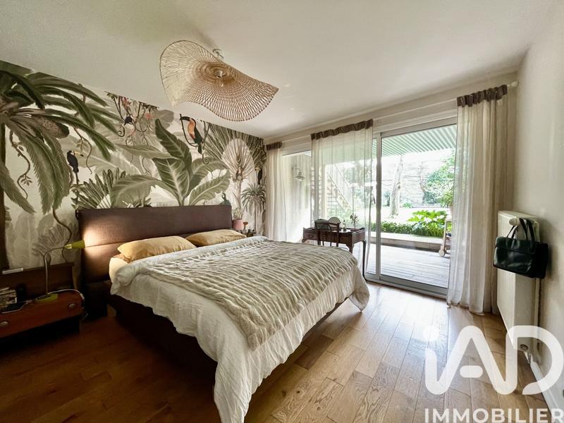 Maison - 180 m² - 7 pièces