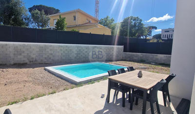 Villa - 90 m² - 4 pièces