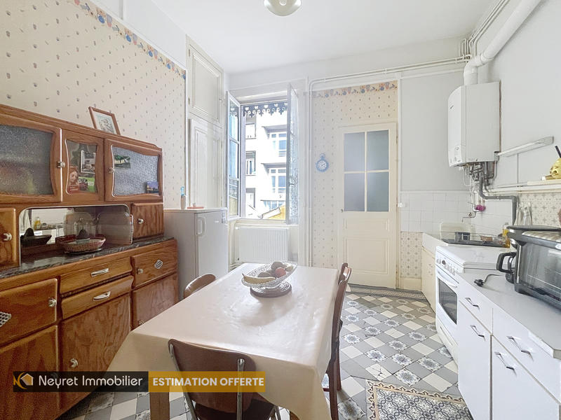 Appartement - 110 m² - 4 pièces