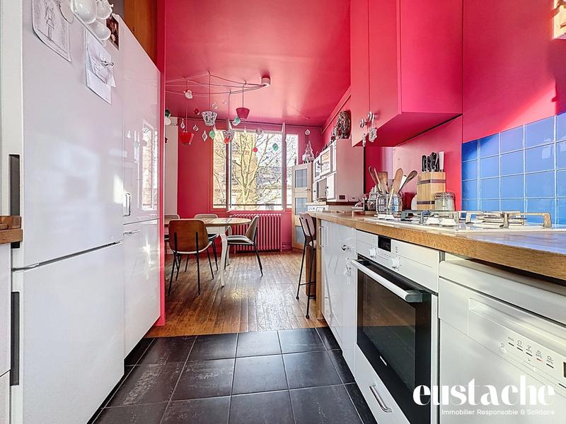 Appartement - 166 m² - 6 pièces