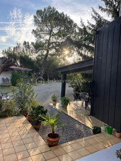 Maison traditionnelle - 138 m² - 6 pièces