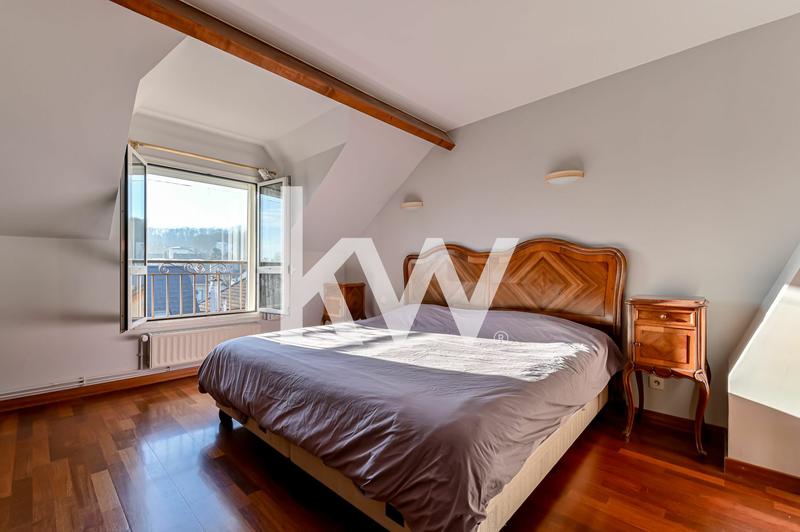 Maison d'architecte - 291 m² - 10 pièces