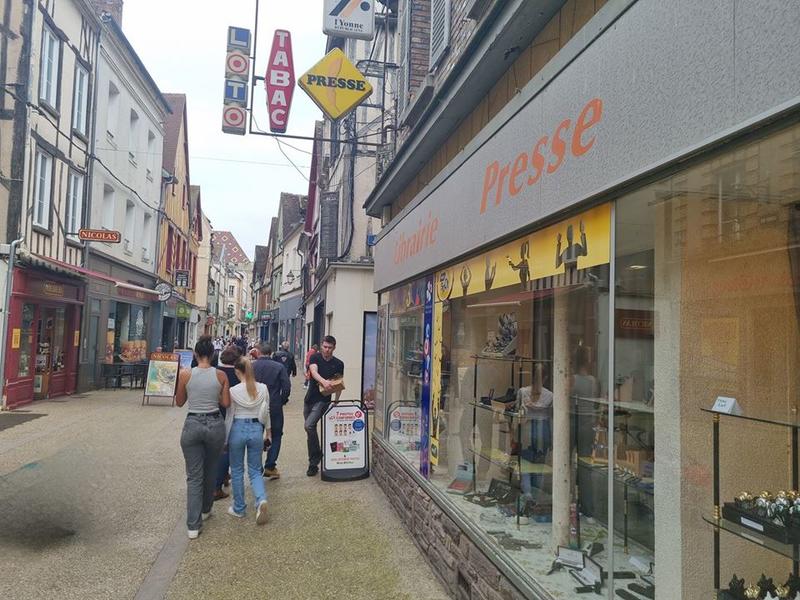 Fonds de commerce - Local commercial - 80 m²