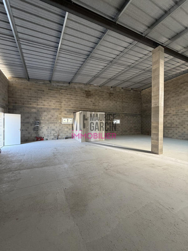 Local d'activités - 410 m²