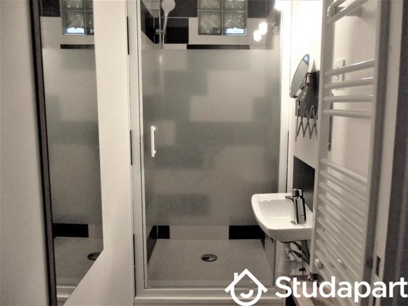 Chambre - 13 m² - 1 pièce