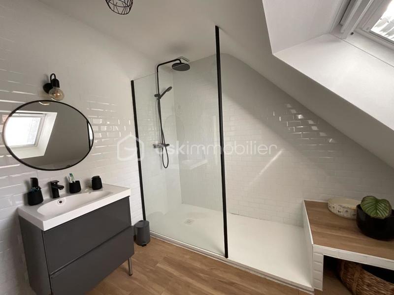 Maison - 101 m² - 5 pièces