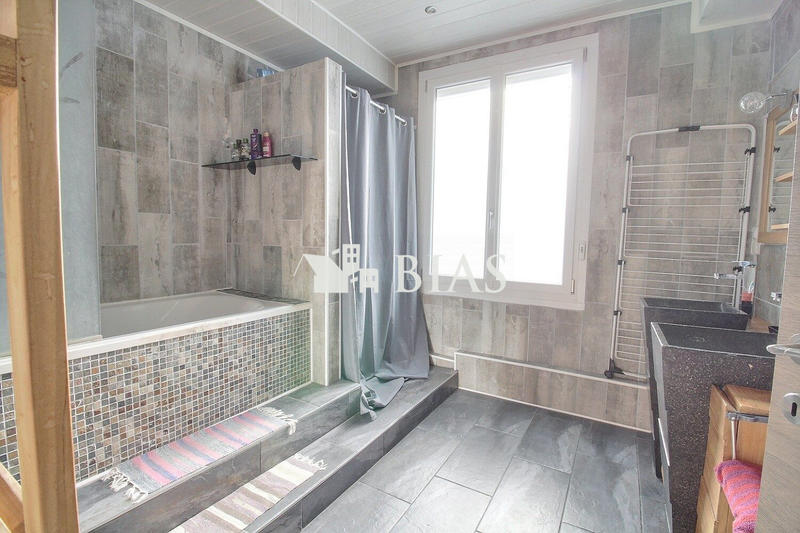 Maison - 79 m² - 4 pièces