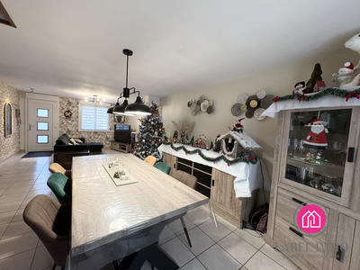 Maison traditionnelle - 84 m² - 5 pièces