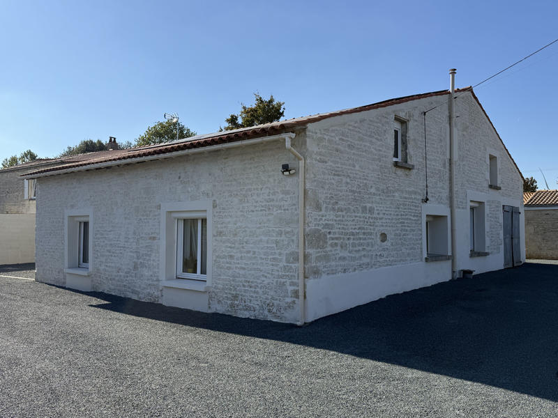 Maison - 211 m² - 7 pièces